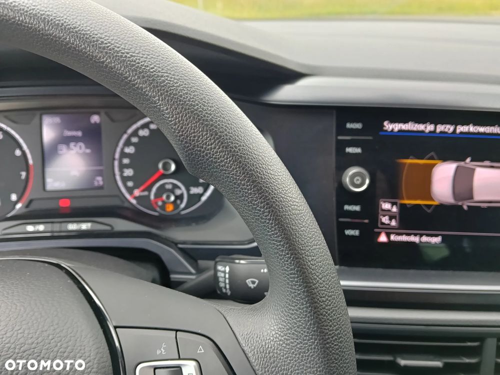Volkswagen Polo 1.0 ACTIVE - 28