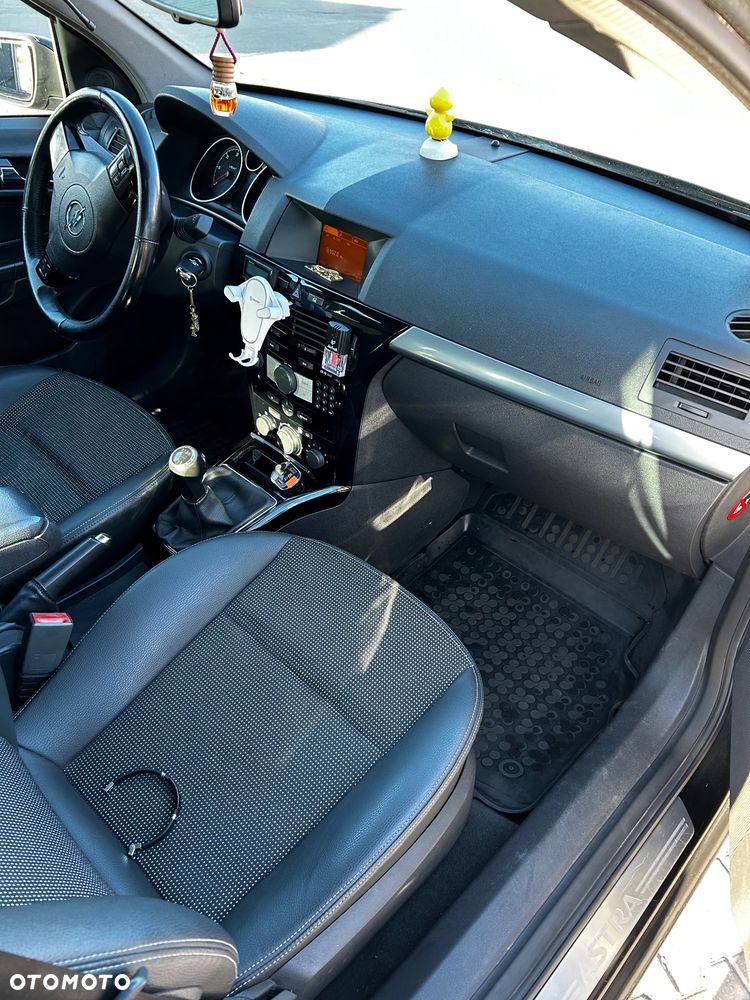 Opel Astra 1.7 CDTI Cosmo - 5