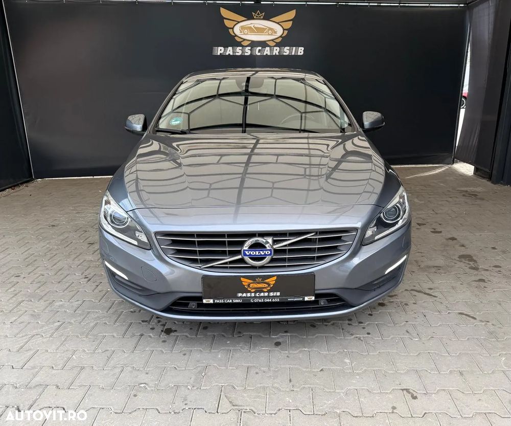 Volvo V60 D2 DRIVe Momentum - 8