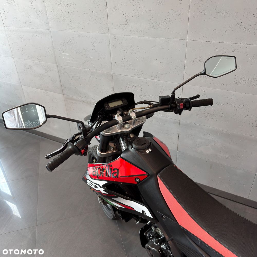 Aprilia SX - 12
