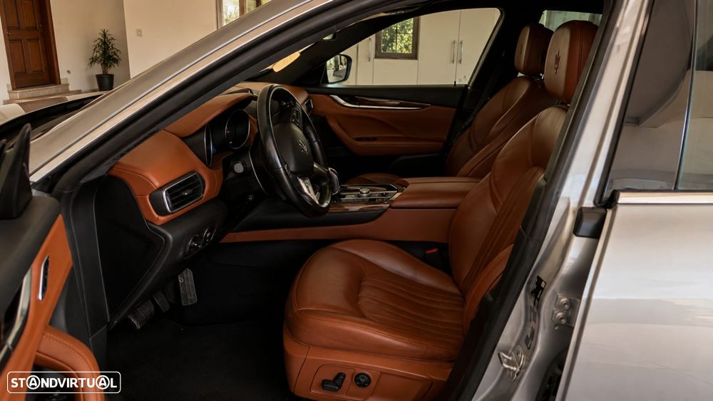 Maserati Levante 3.0 V6 - 4