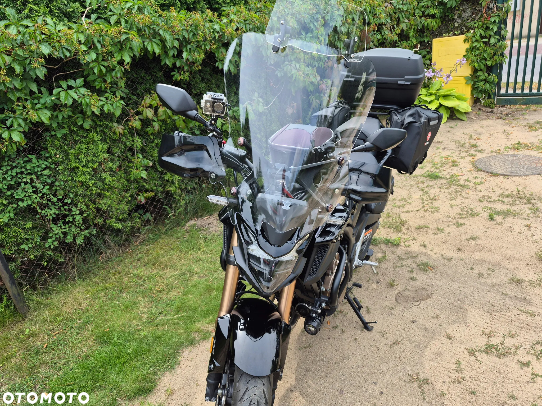 Honda CB - 2