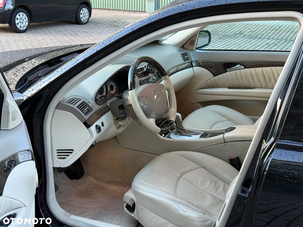 Mercedes-Benz Klasa E 320 CDI Avantgarde - 22