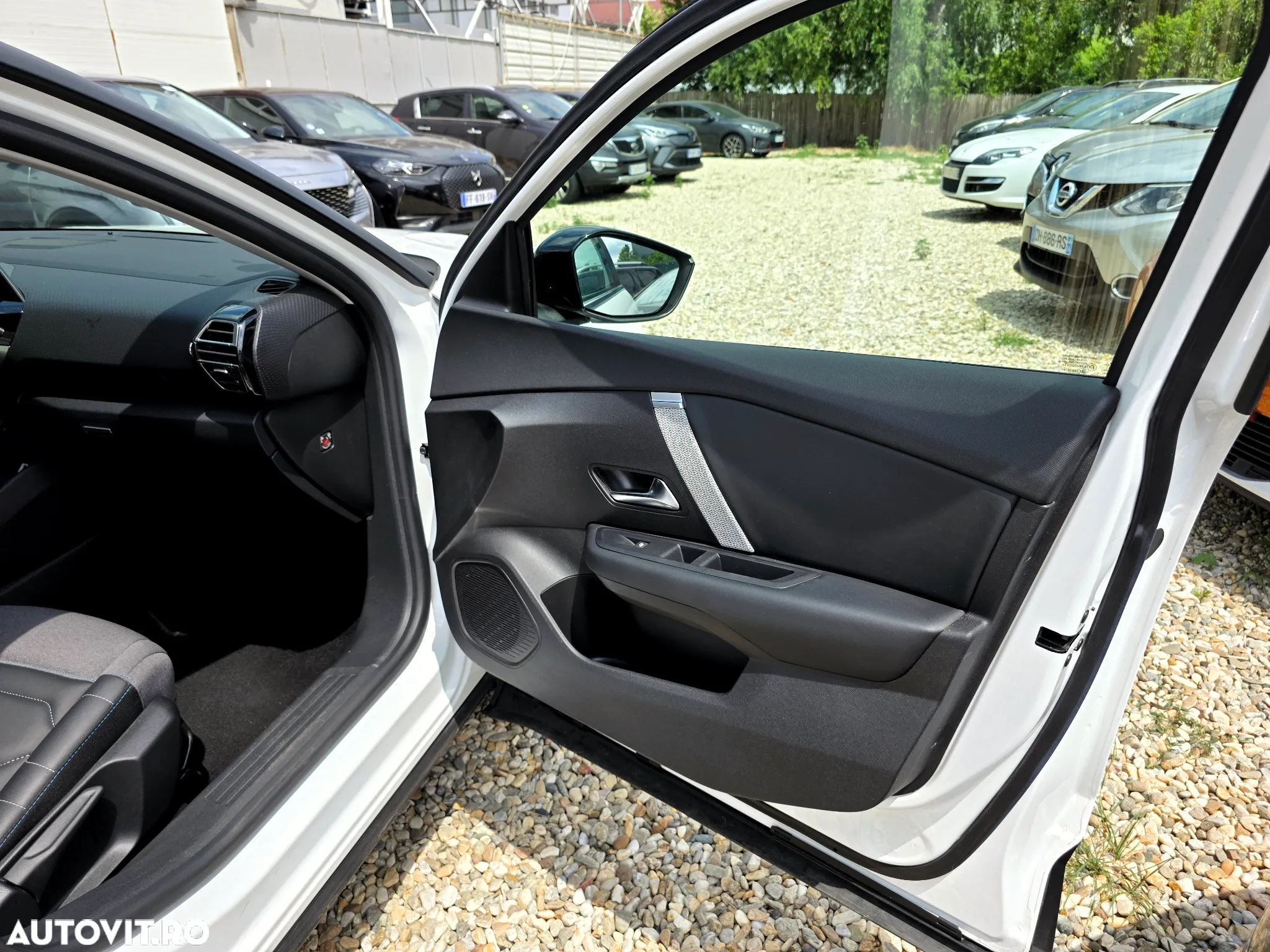 Citroën C4 1.2 PureTech 130 S&S EAT8 PLUS - 13