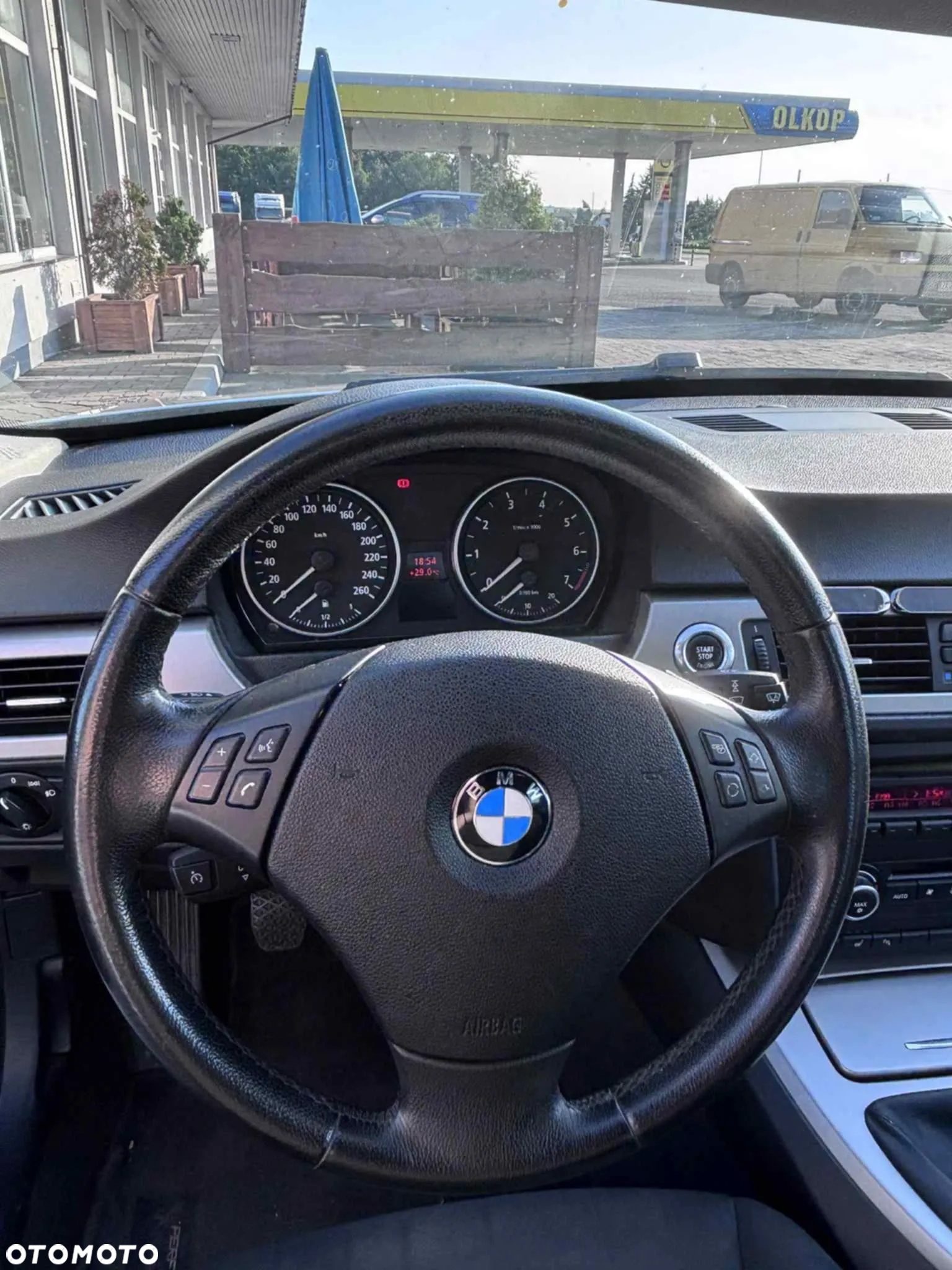 BMW Seria 3 320i - 10