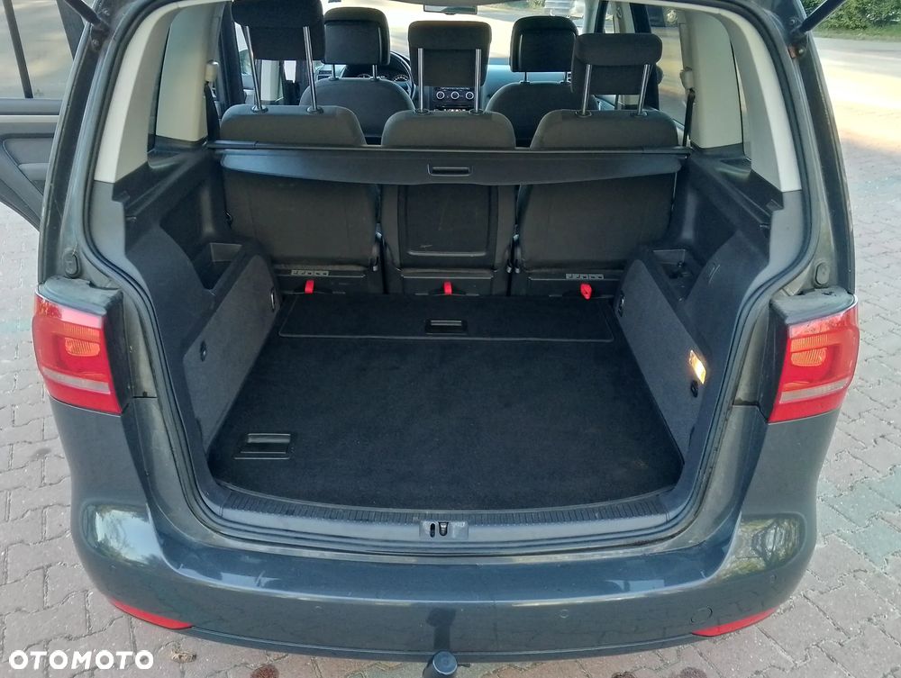 Volkswagen Touran 1.6 TDI DPF STYLE - 26