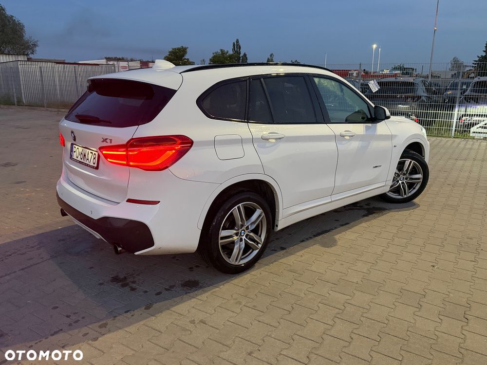 BMW X1 xDrive20i M Sport - 11