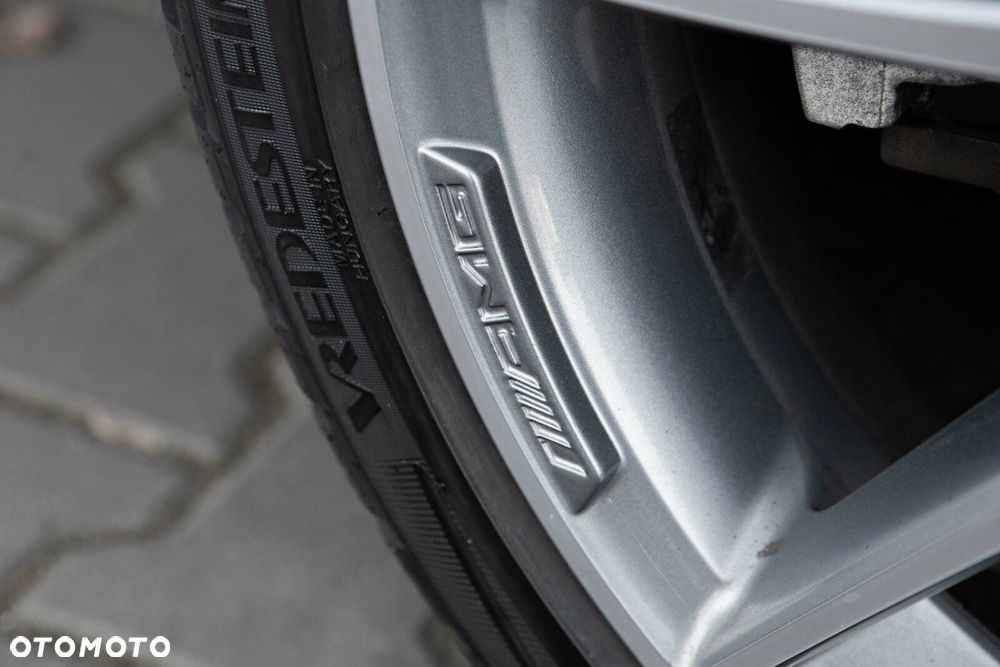 Mercedes-Benz Klasa C AMG 43 4-Matic - 21