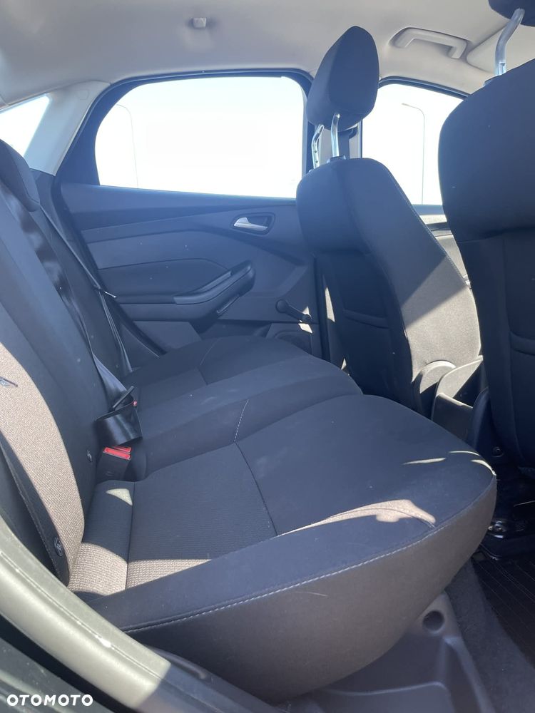 Ford Focus 1.6 Trend - 17