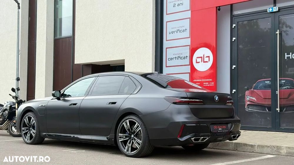 BMW M7 M760e xDrive AT PHEV - 8
