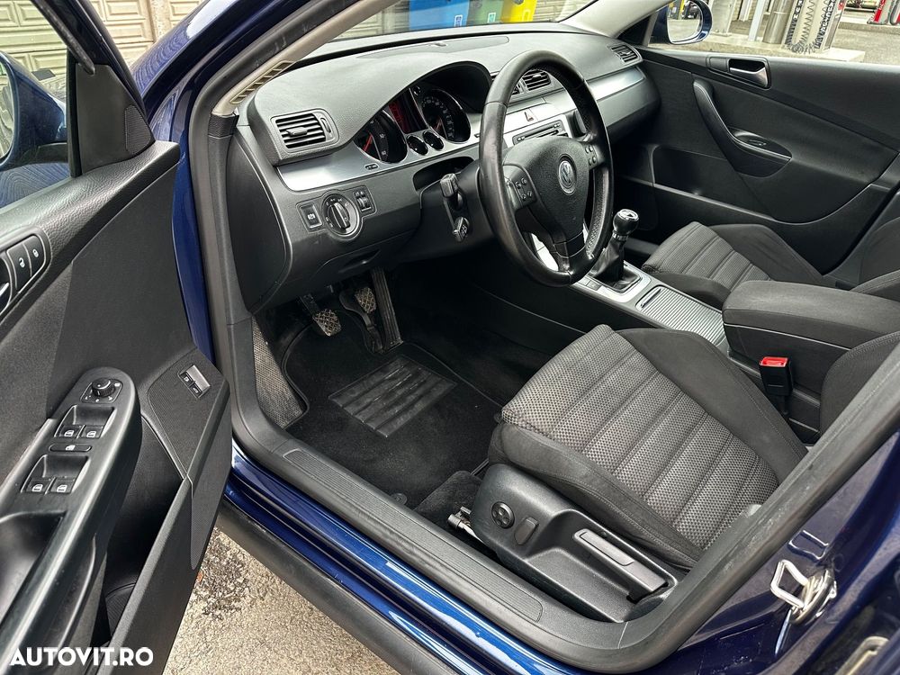 Volkswagen Passat 2.0 TDI Highline DPF - 9