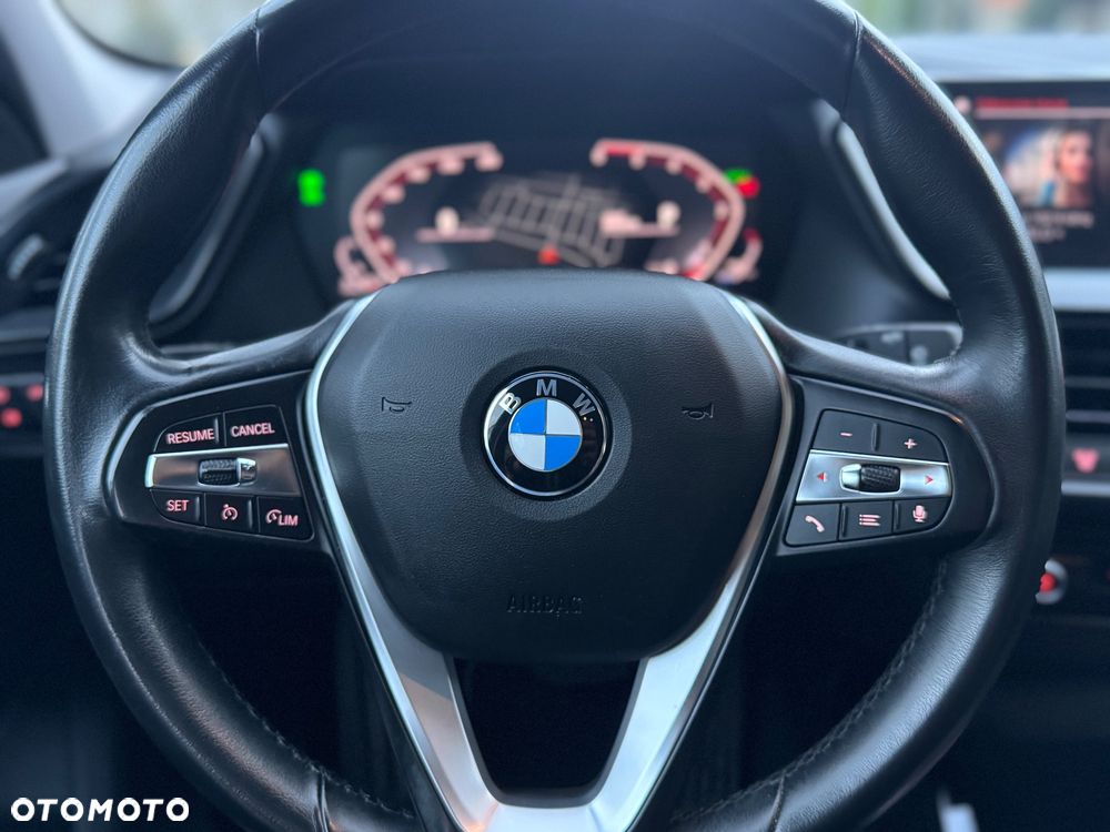 BMW Seria 1 118d Sport Line Shadow - 17