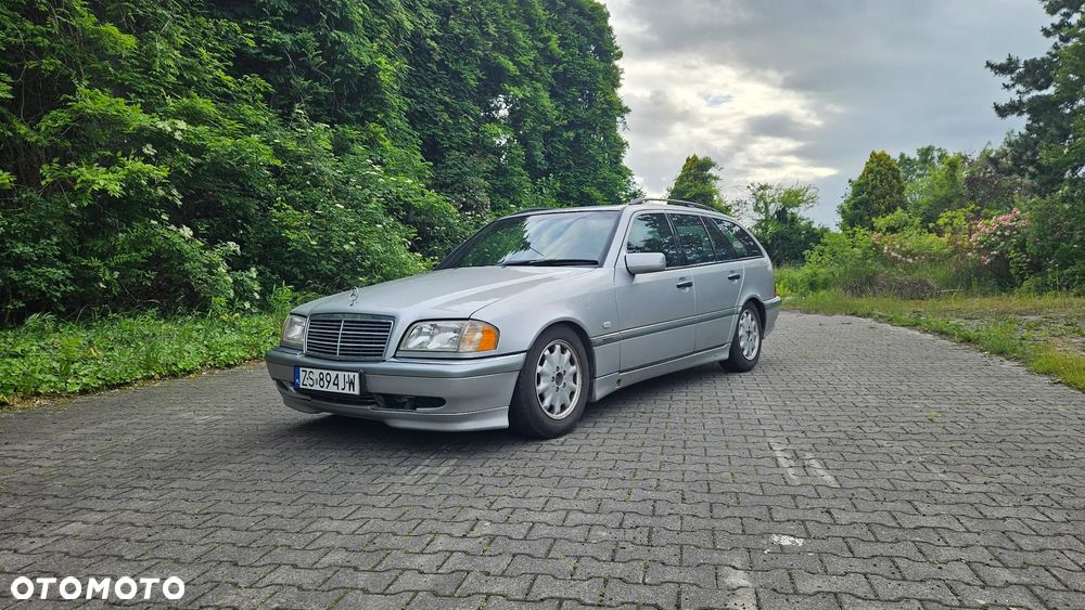Mercedes-Benz Klasa C 180 T Elegance - 1