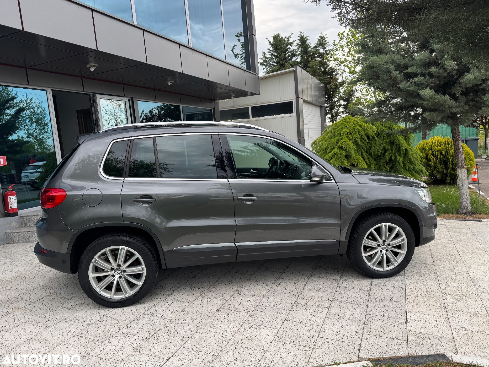 Volkswagen Tiguan 2.0 TDI 4Motion DSG BMT Sport & Style - 21
