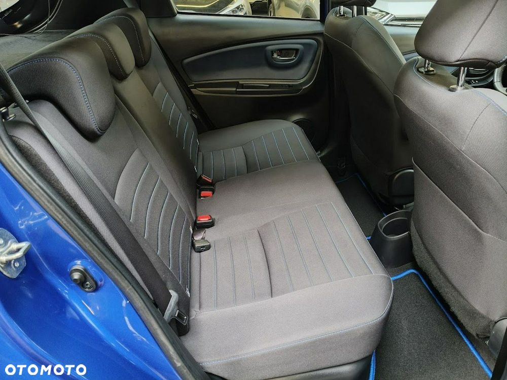 Toyota Yaris Hybrid 1.5 VVT-i Style Selection - 16
