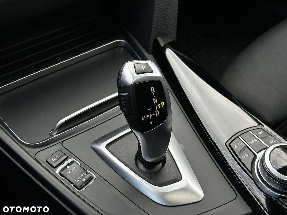 BMW Seria 3 325d Sport Line Shadow sport - 20