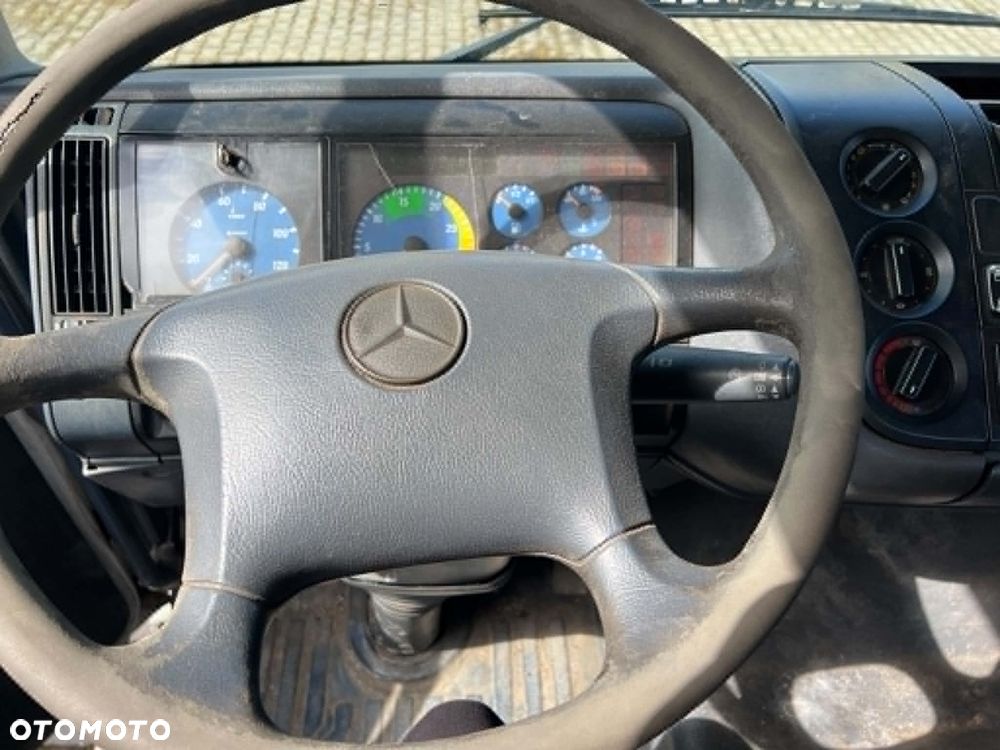 Mercedes-Benz 1823 - 9