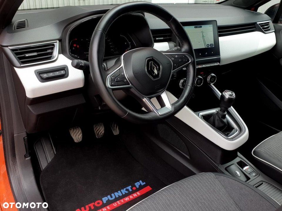 Renault Clio - 9