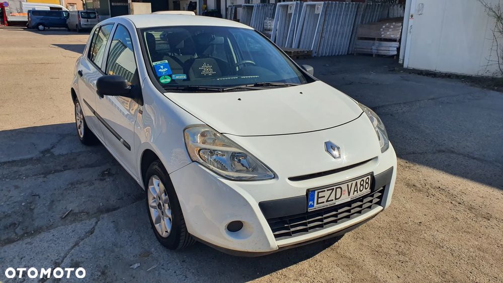 Renault Clio 1.2 16V 75 Expression - 2
