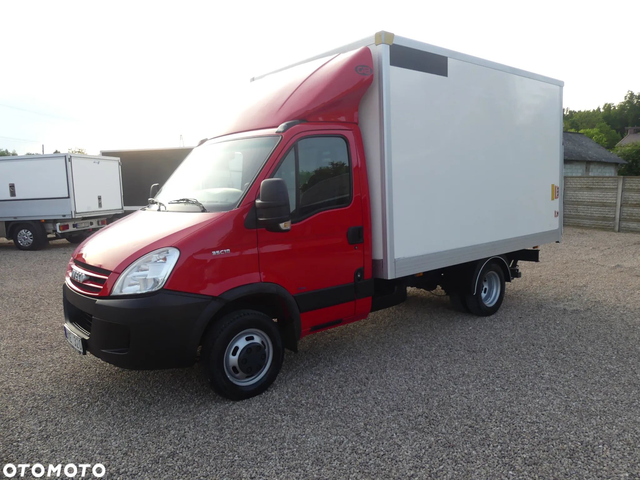 Iveco DAILY 35C18 NA BLIŻNIAKU IZOTERMA - 1