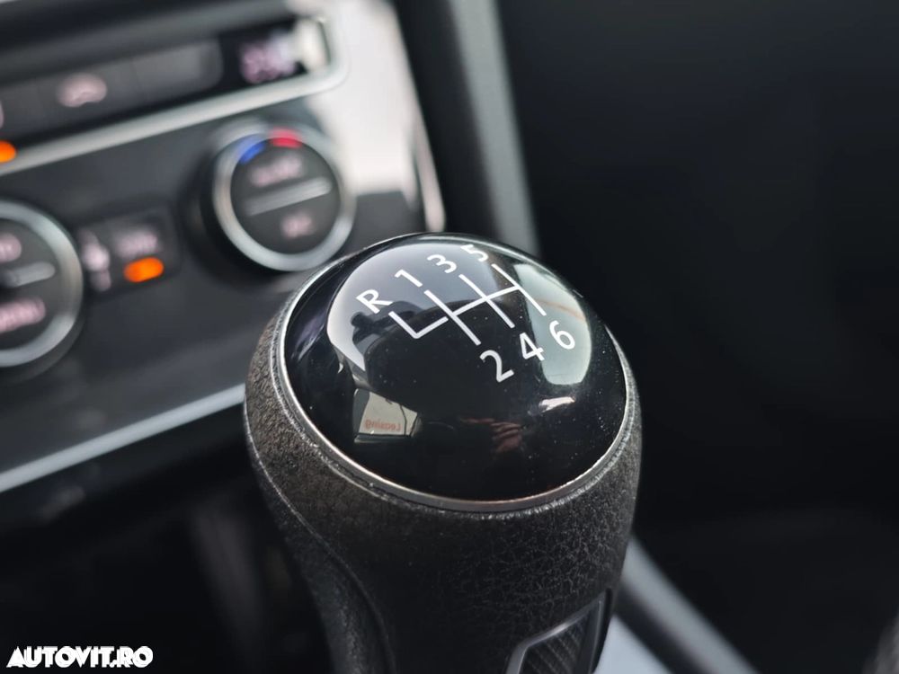 Volkswagen Golf 1.0 TSI Comfortline - 18