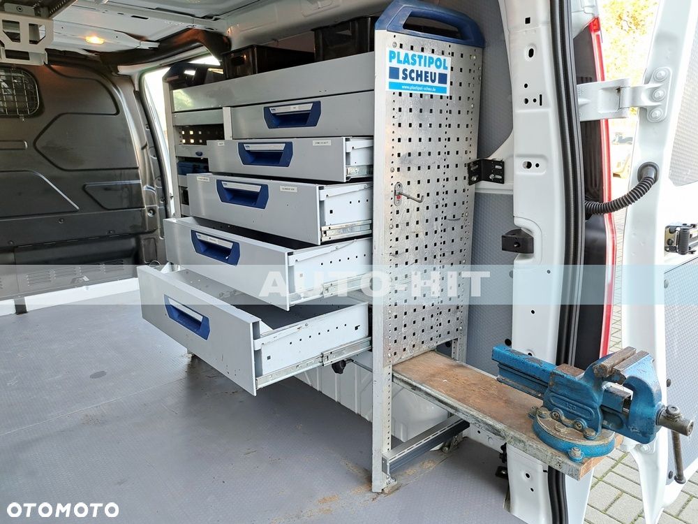 Ford Transit - 17