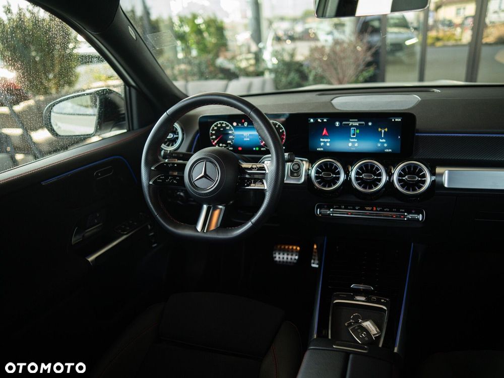Mercedes-Benz GLB 220 mHEV 4-Matic AMG Line 8G-DCT - 18