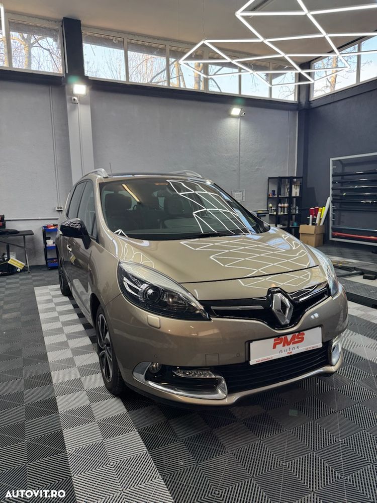 Renault Scenic - 1
