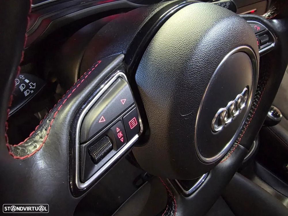 Audi A1 Sportback 1.6 TDI S-line - 11