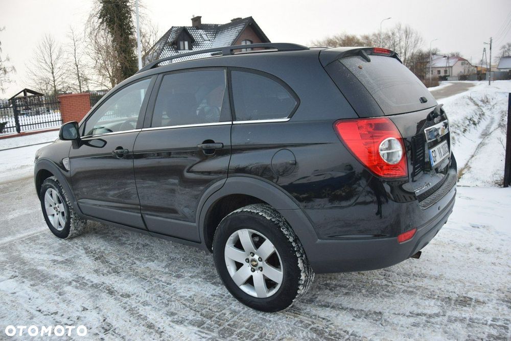 Chevrolet Captiva - 12