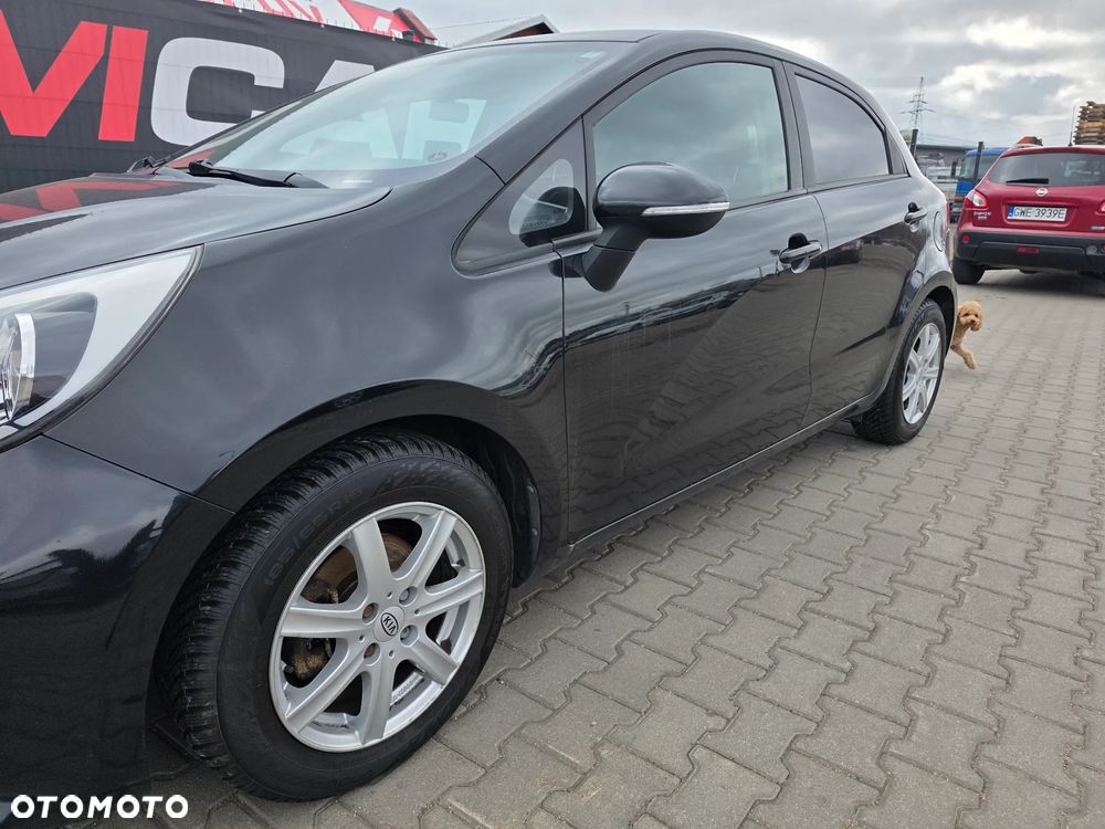 Kia Rio 1.2 ISG Uefa Euro 2016 - 14