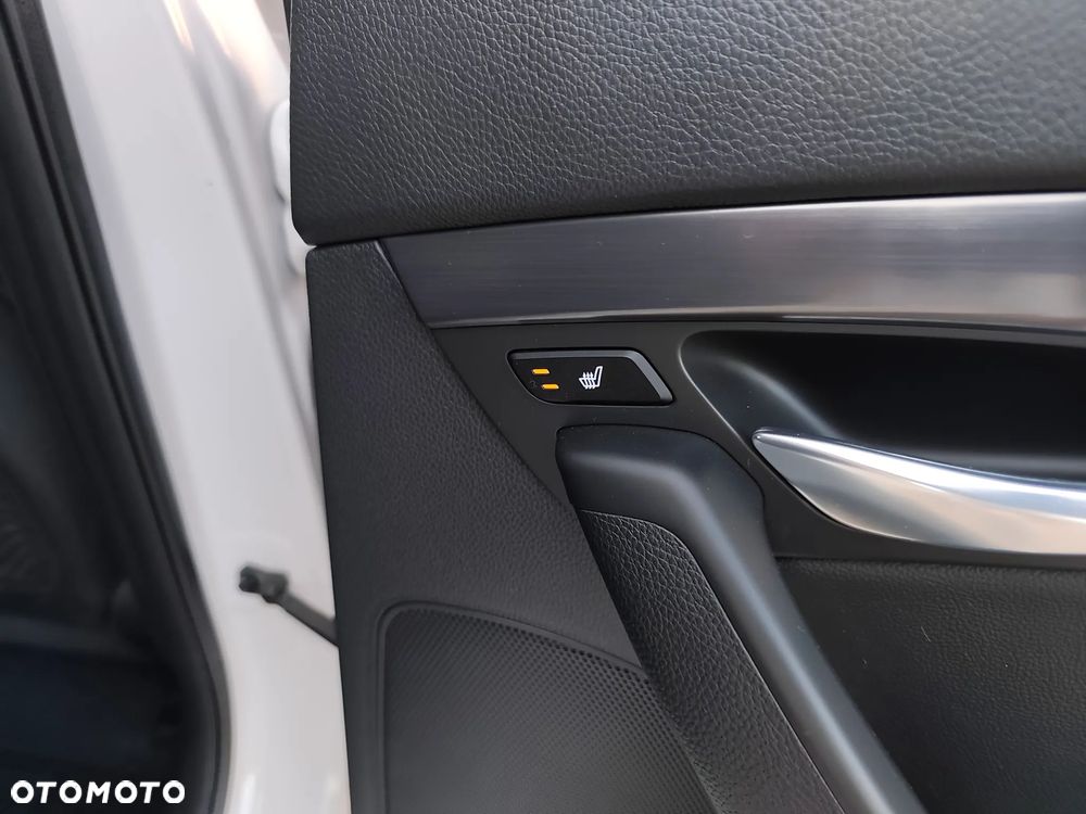 Hyundai i40 Kombi 1.7 CRDi DCT Premium - 31