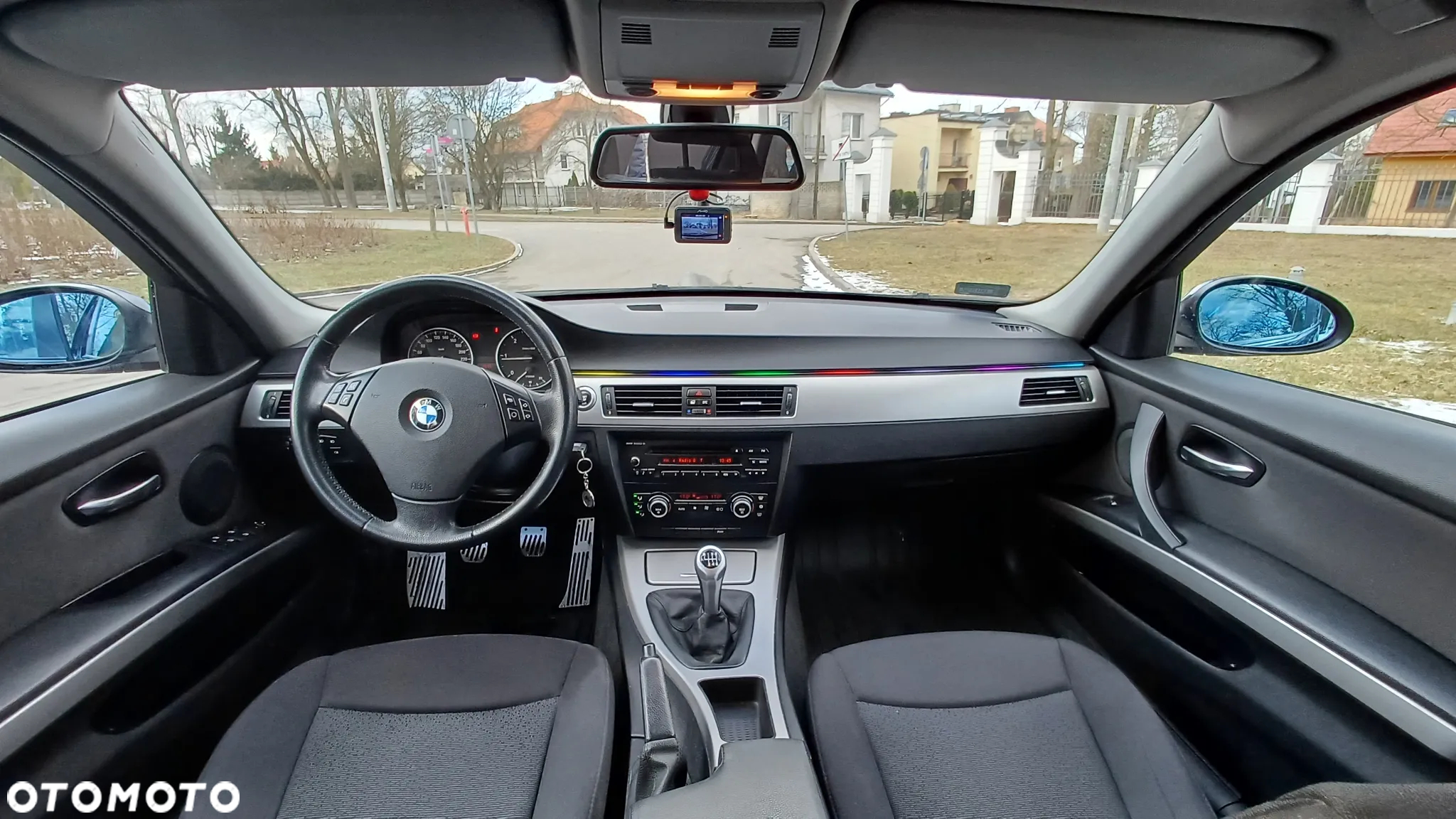 BMW Seria 3 318d - 11