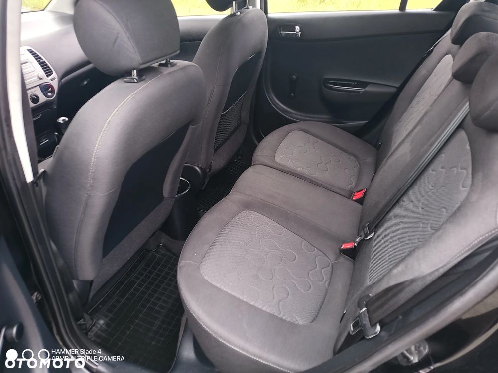 Hyundai i20 1.2 FIFA WM Edition - 19