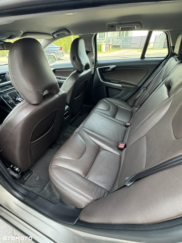 Volvo V60 D2 Drive-E Summum - 12