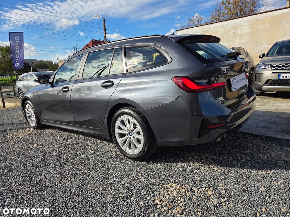 BMW Seria 3 320d xDrive Advantage - 5