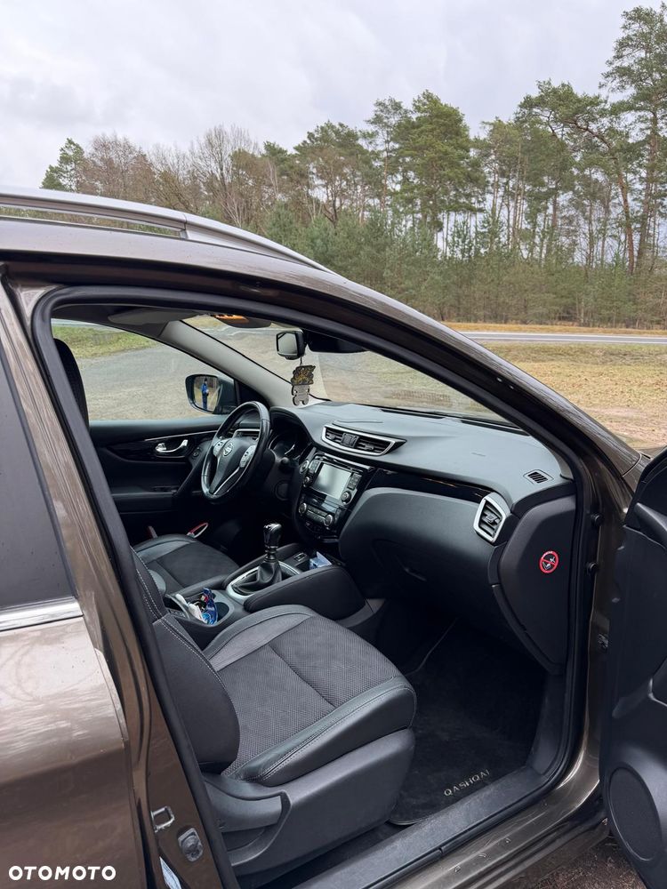 Nissan Qashqai 1.6 DCi 4x4 Tekna EU6 - 11