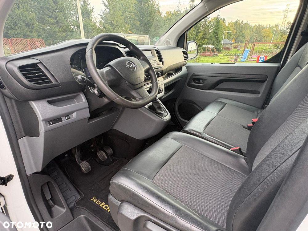 Opel VIVARO 2.0D MAX DŁUGI SUPER STAN - 19