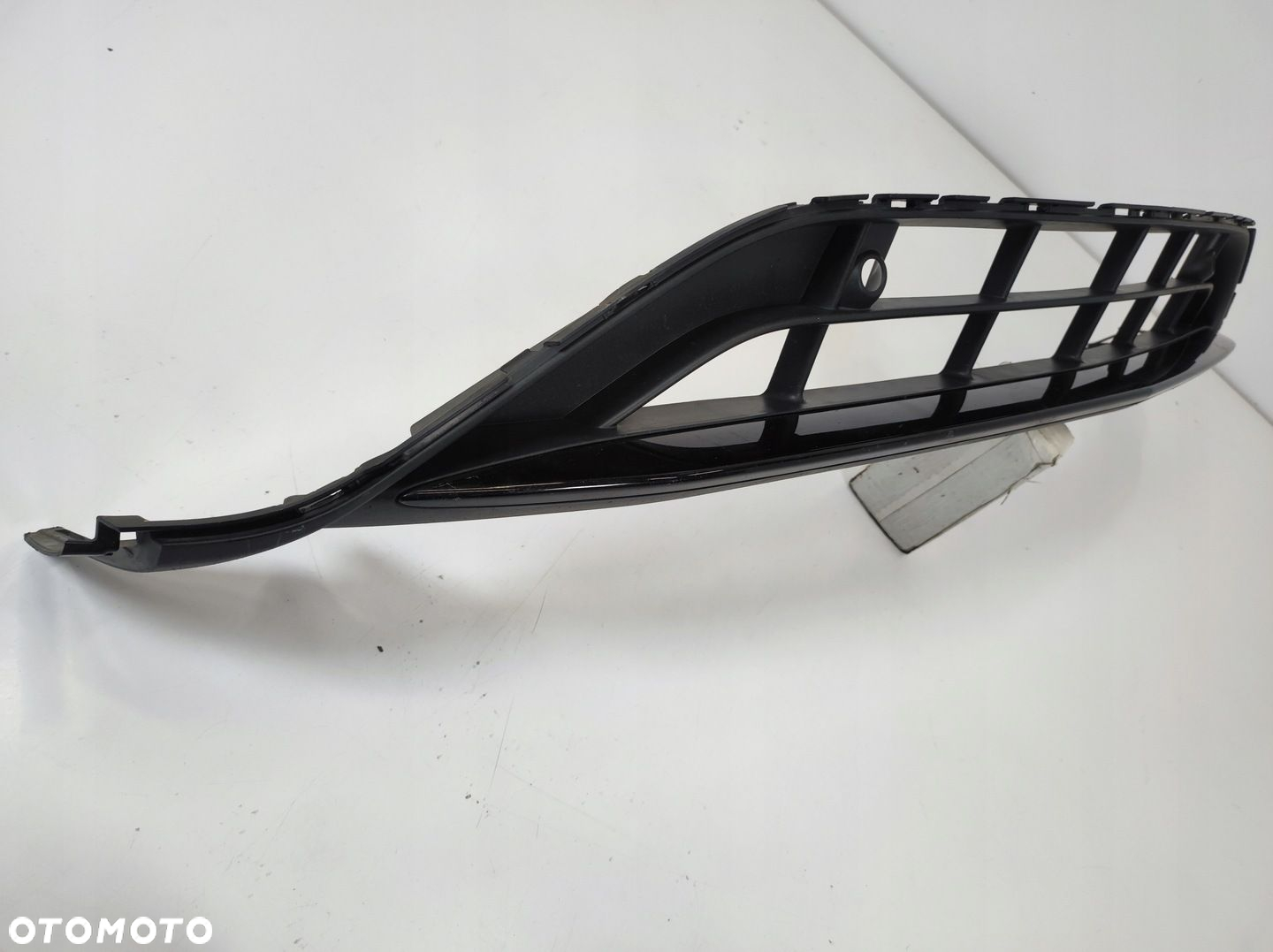 KRATKA ŚRODKOWA ZDERZAKA MERCEDES GLA W247 H247 A2478854205  LISTWA - 4