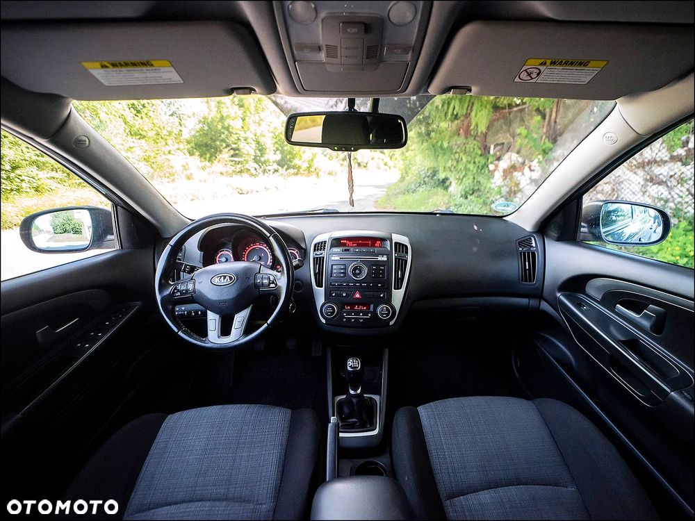 Kia Ceed - 7