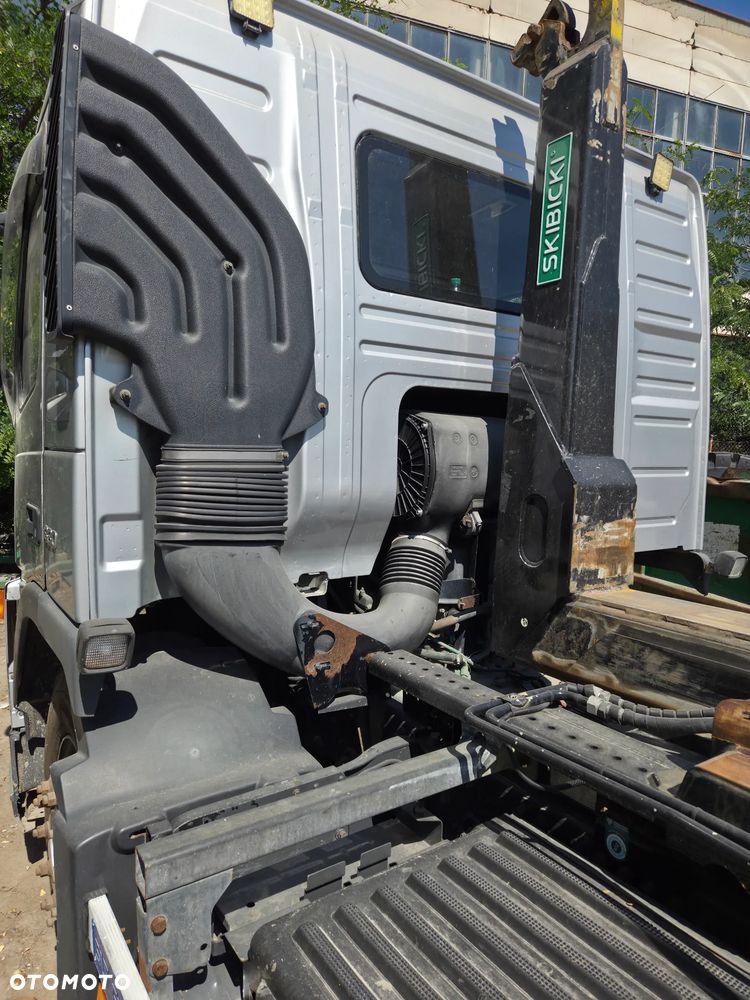 Volvo FM 330 - 11
