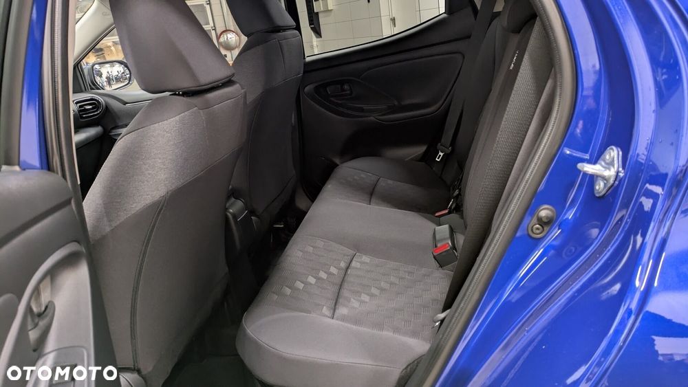 Toyota Yaris Hybrid 1.5 Style - 10