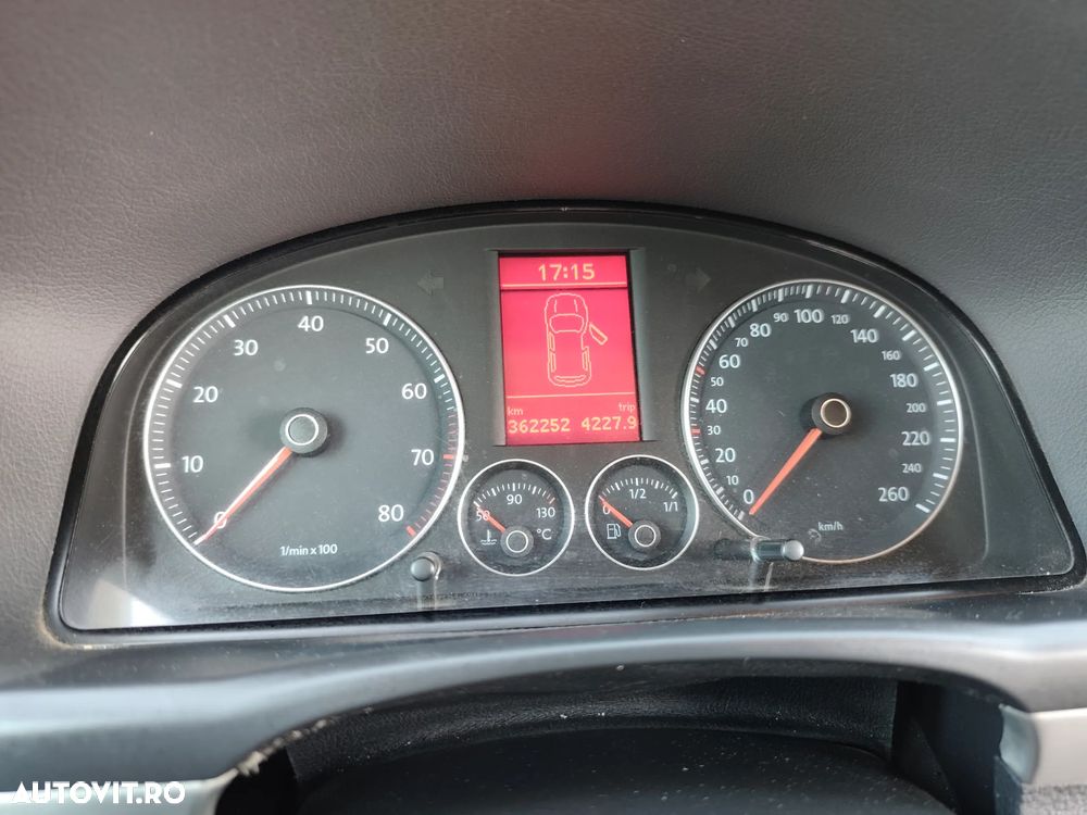 Volkswagen Touran Cross 1.4 TSI - 12