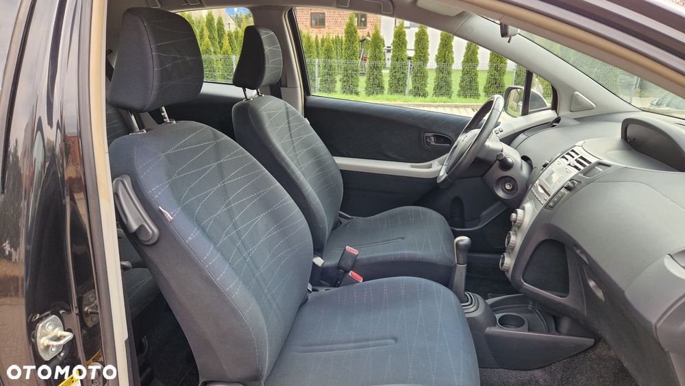 Toyota Yaris 1.0 VVT-i Luna - 19