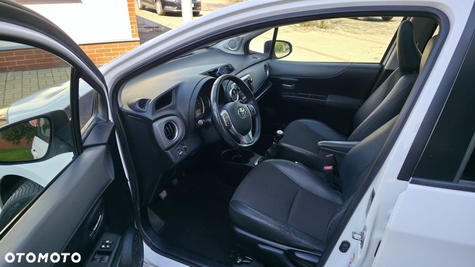 Toyota Yaris 1.33 Premium - 17