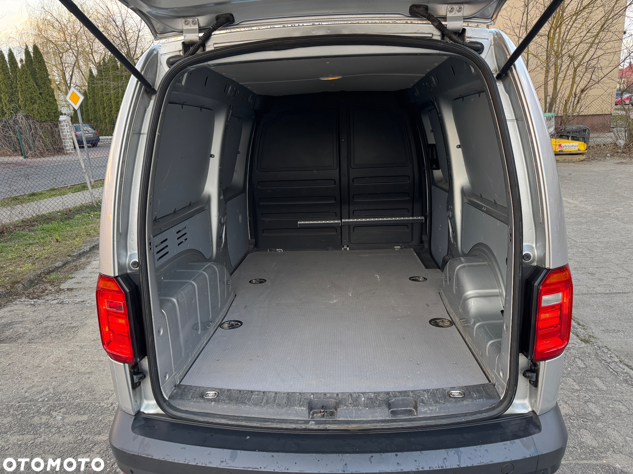 Volkswagen Caddy - 7