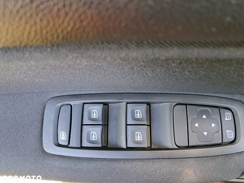 Renault Megane 1.6 SCe Limited - 15