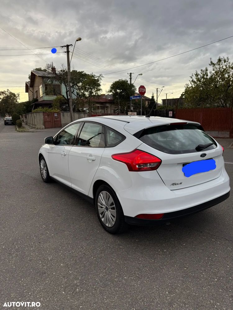 Ford Focus - 13