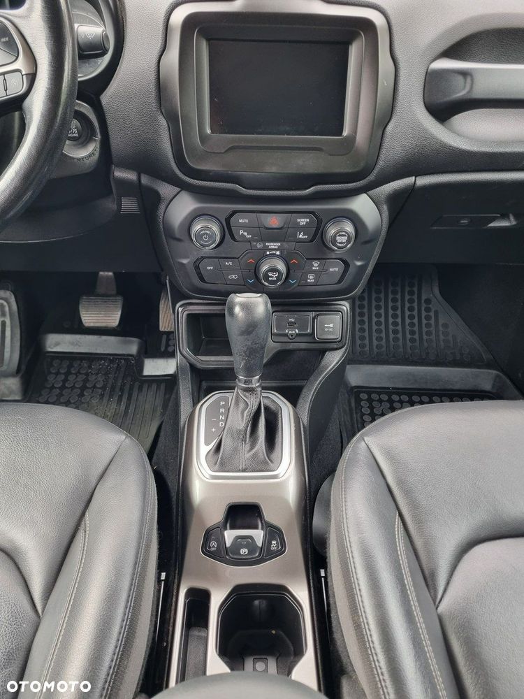 Jeep Renegade - 19
