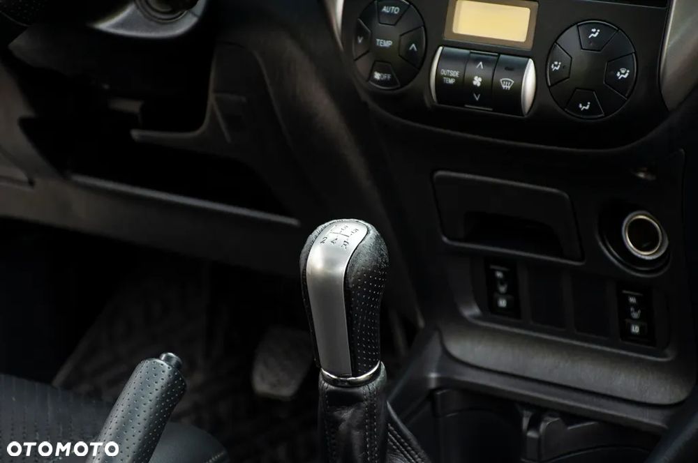 Toyota RAV4 2.0 VVT-i 4x4 - 7